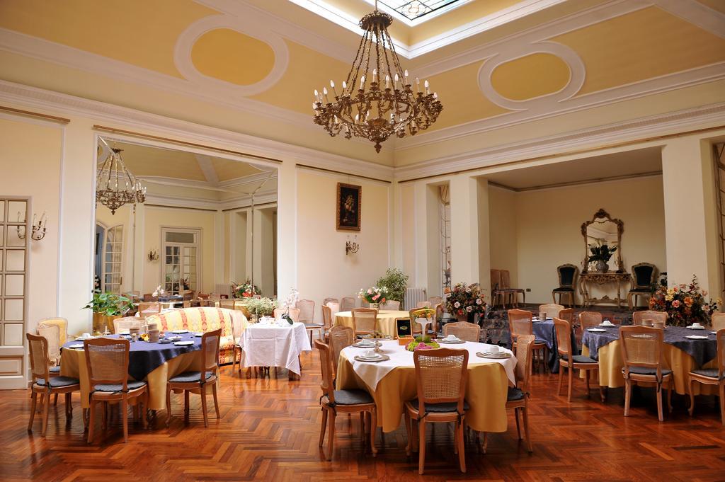 Grande Albergo Quattro Stagioni リエーティ エクステリア 写真